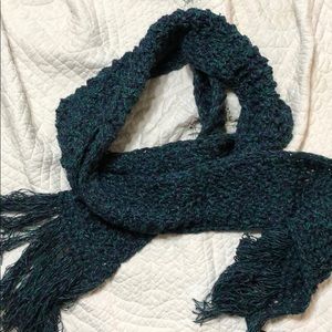 🧣 Handwoven teal and indigo scarf